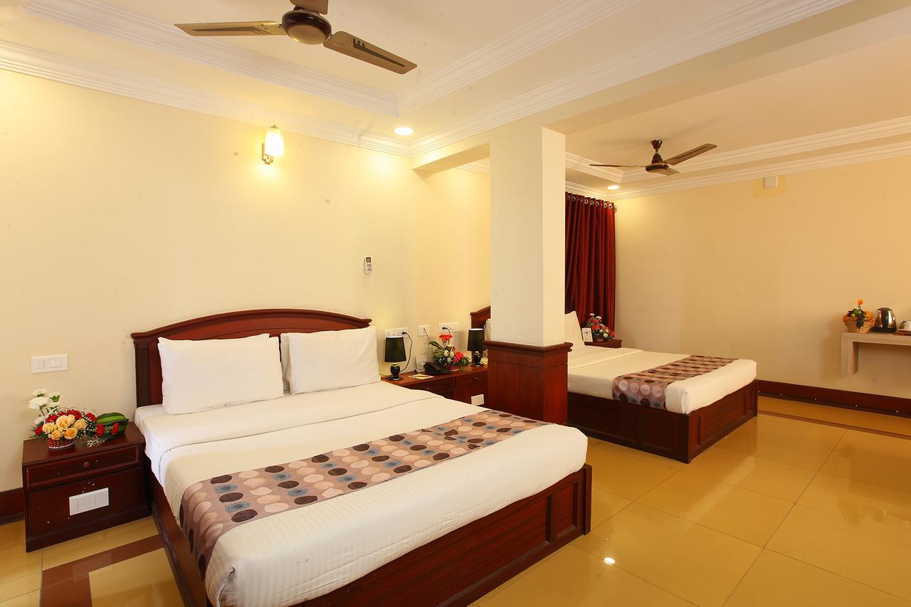 Trichur Towers Thrissur Экстерьер фото