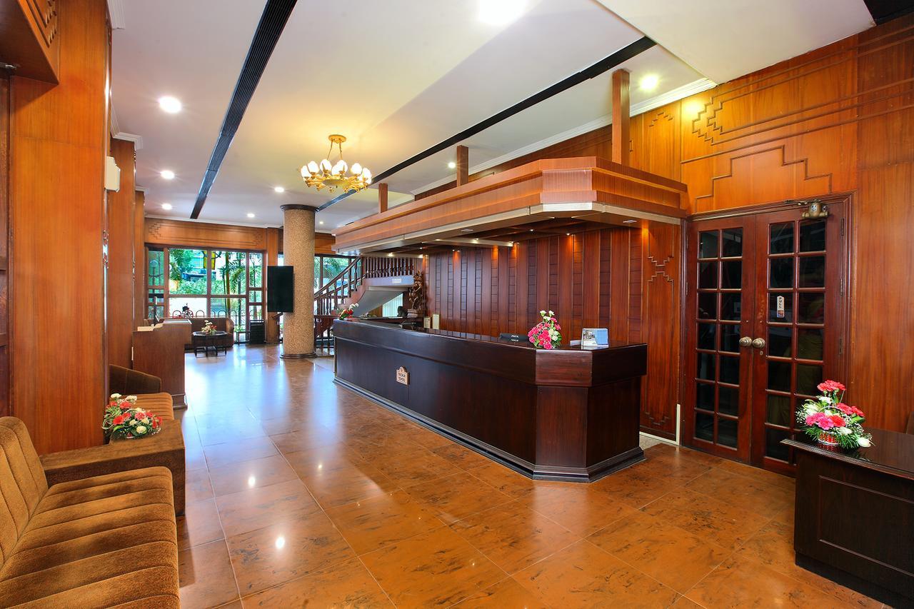 Trichur Towers Thrissur Экстерьер фото