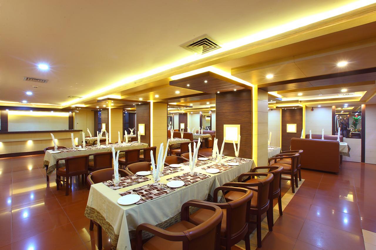 Trichur Towers Thrissur Экстерьер фото